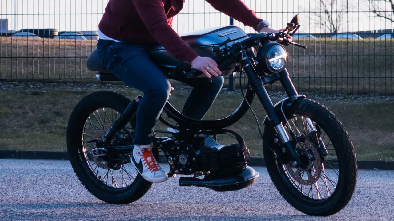 E-Motorrad Hersteller und Modelle 2025 im Überblick – von Metorbike über Zero und BMW bis Lightning